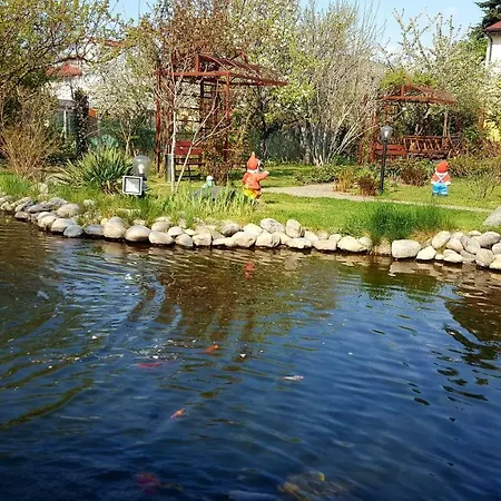 Delia Gardens Pensión