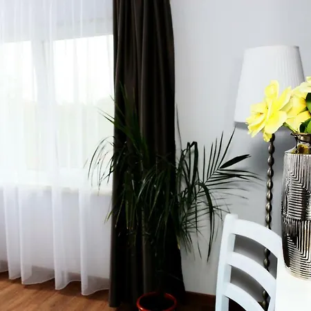 بيت ضيافة Delia Gardens 3*