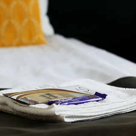 Pensión Delia Gardens 3*