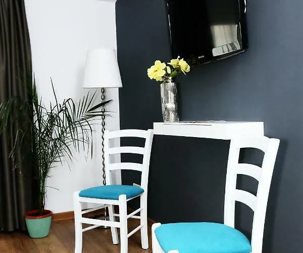 Delia Gardens Affittacamere 3*