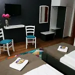Πανσιόν Delia Gardens Τιμισοάρα