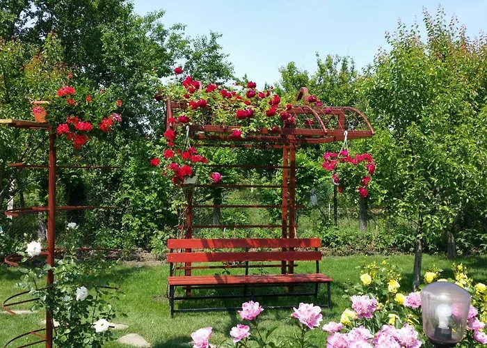 Delia Gardens Pensionat 3*